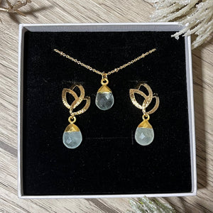 cadeau bijoux femme coffret boucles oreilles et pendentif en pierre naturelle aigue marine tourmalyn bijoux - vue de dessus