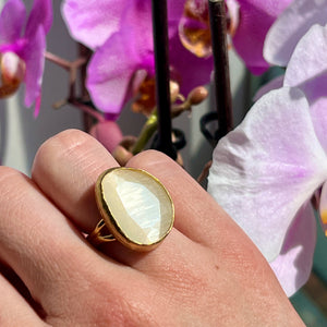 Bague "ELYNE" pierre naturelle agate blanche dorée or fin