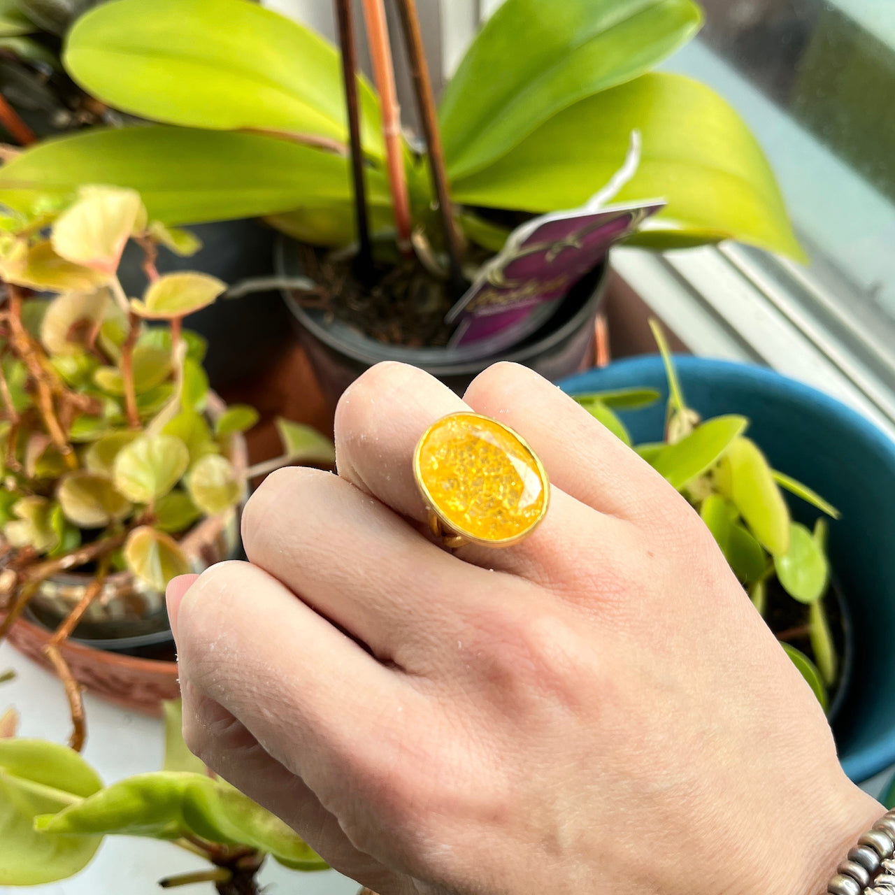 Bague "LITHAYA" pierre naturelle agate jaune craquelée dorée or fin