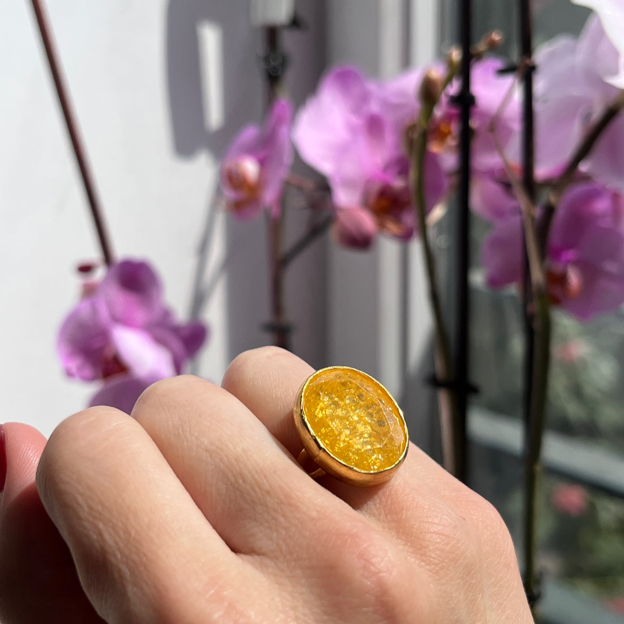 Bague "LITHAYA" pierre naturelle agate jaune craquelée dorée or fin