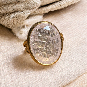 Bague "MIRALYS" pierre naturelle agate blanche craquelée dorée or fin