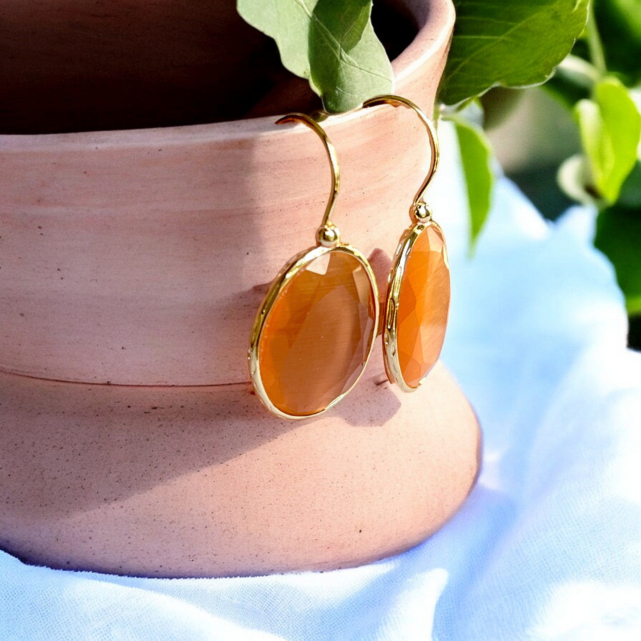 Boucles d’oreilles "MIRAE" pierre naturelle Agate orange dorées or fin