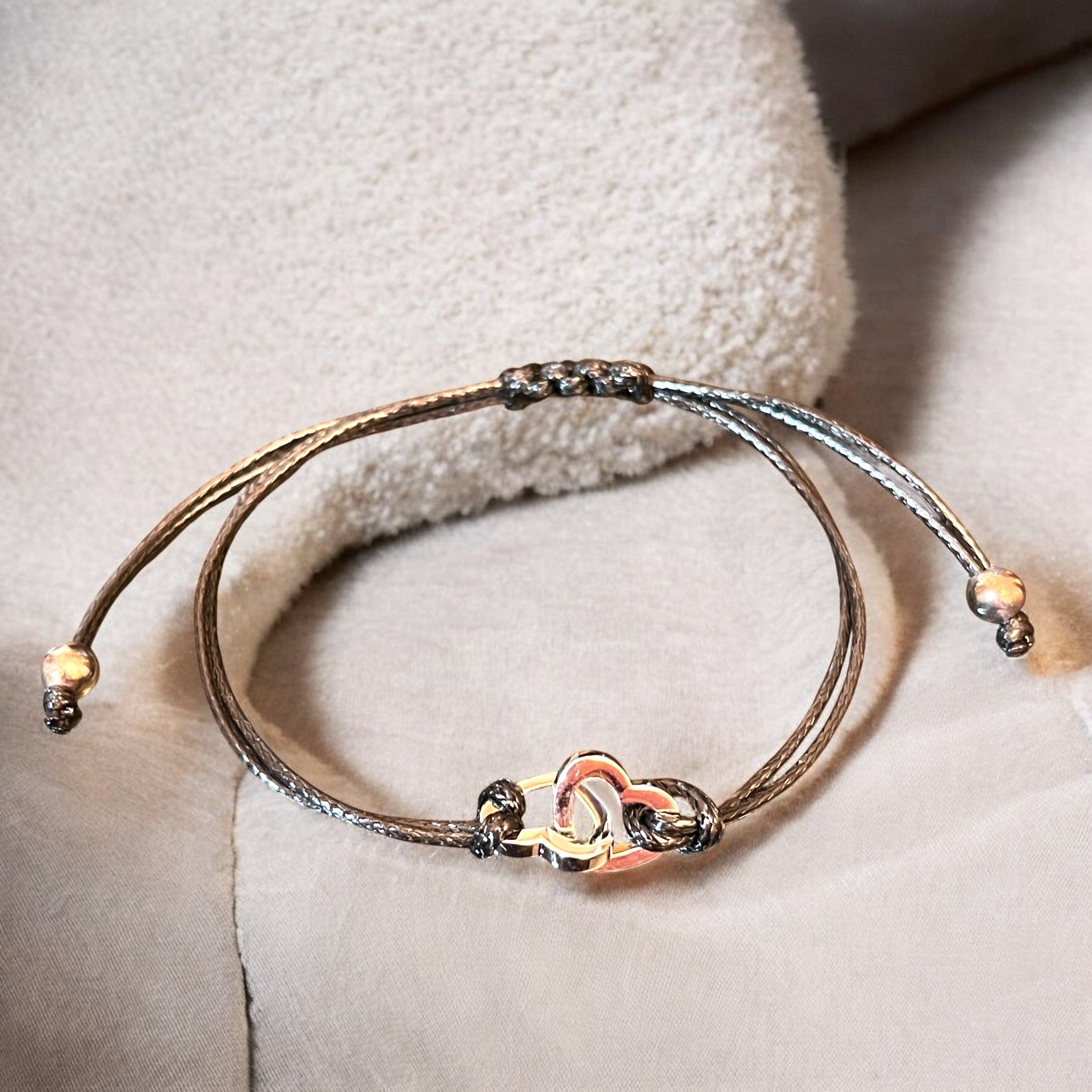 Bracelet "CORAZON" cordon adaptable deux coeurs argentés