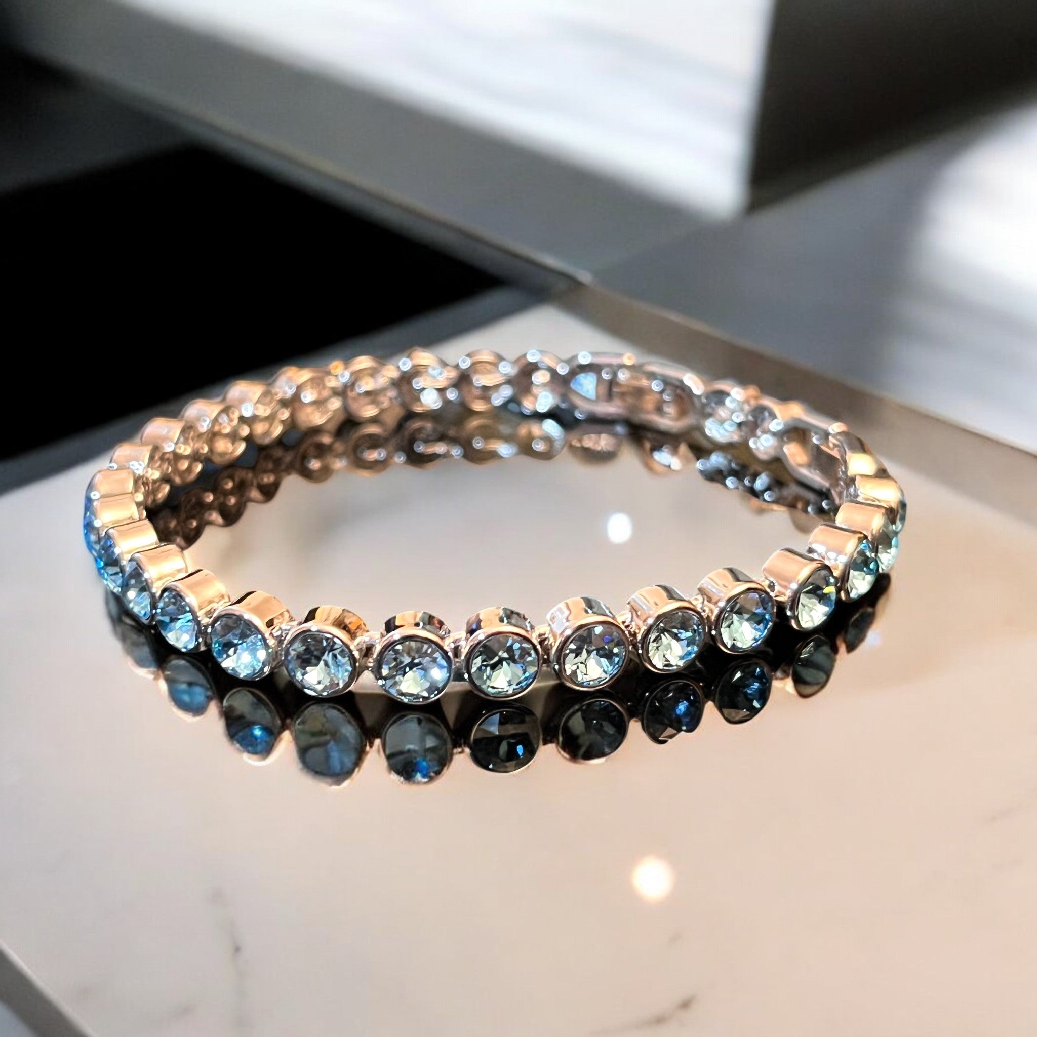Bracelet "CRISTALIN" avec strass de cristal tchèque bleu