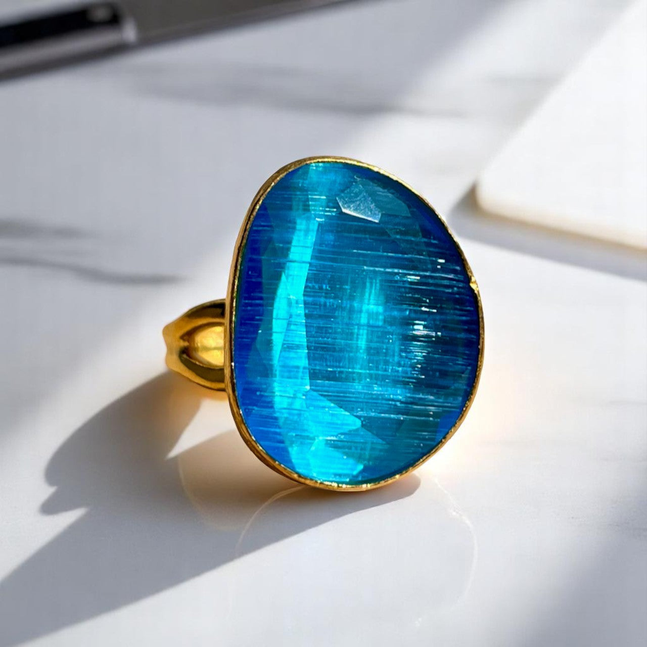 Bague "MUMBAI" pierre naturelle agate bleue dorée or fin
