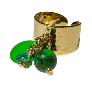 bague doree pierre naturelle jaspe et sequin sur fond blanc