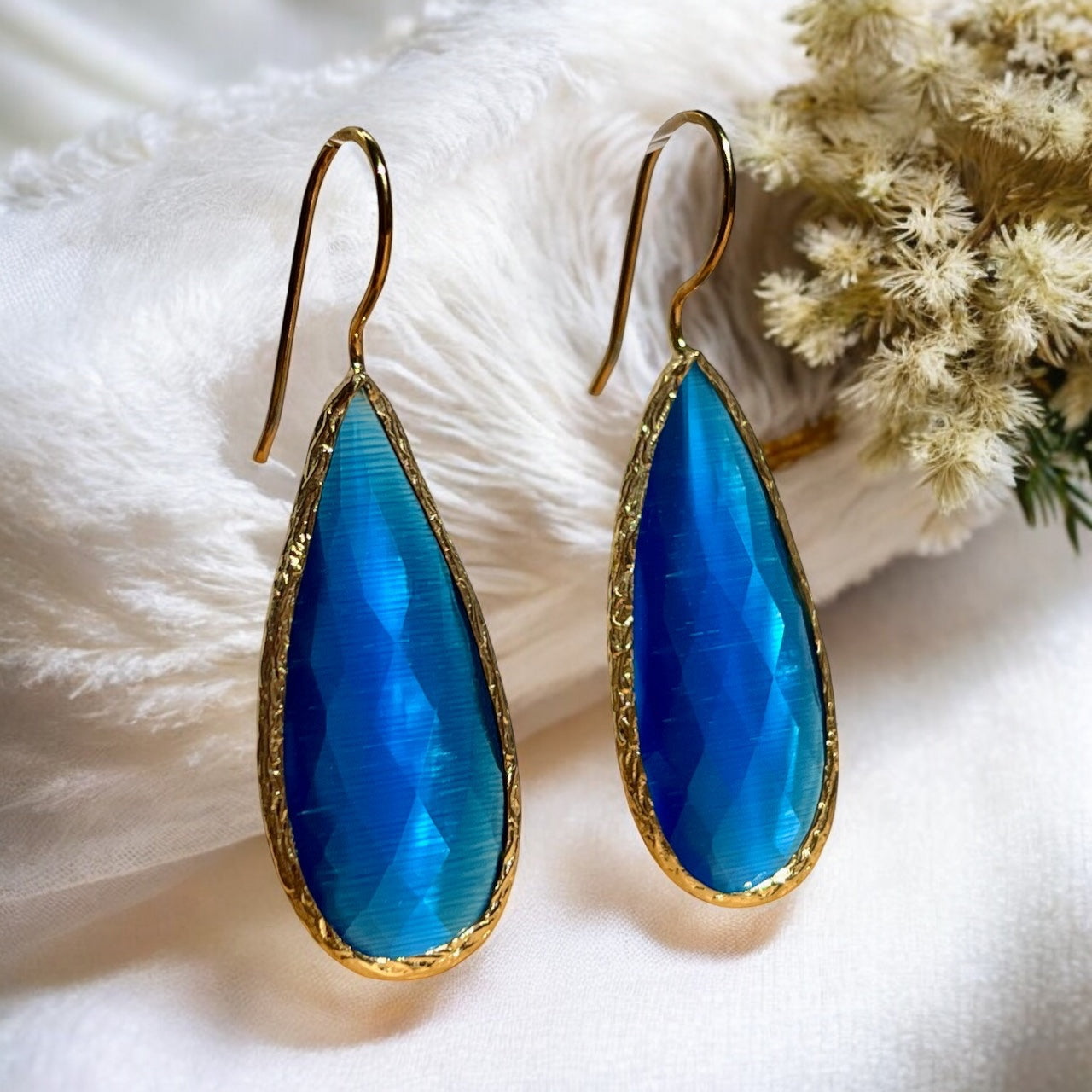 Boucles d’oreilles "DELHI" pierre naturelle Agate bleue dorées or fin
