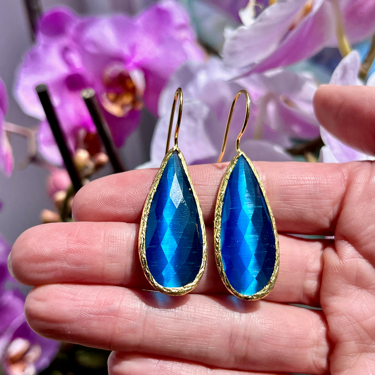 Boucles d’oreilles "DELHI" pierre naturelle Agate bleue dorées or fin