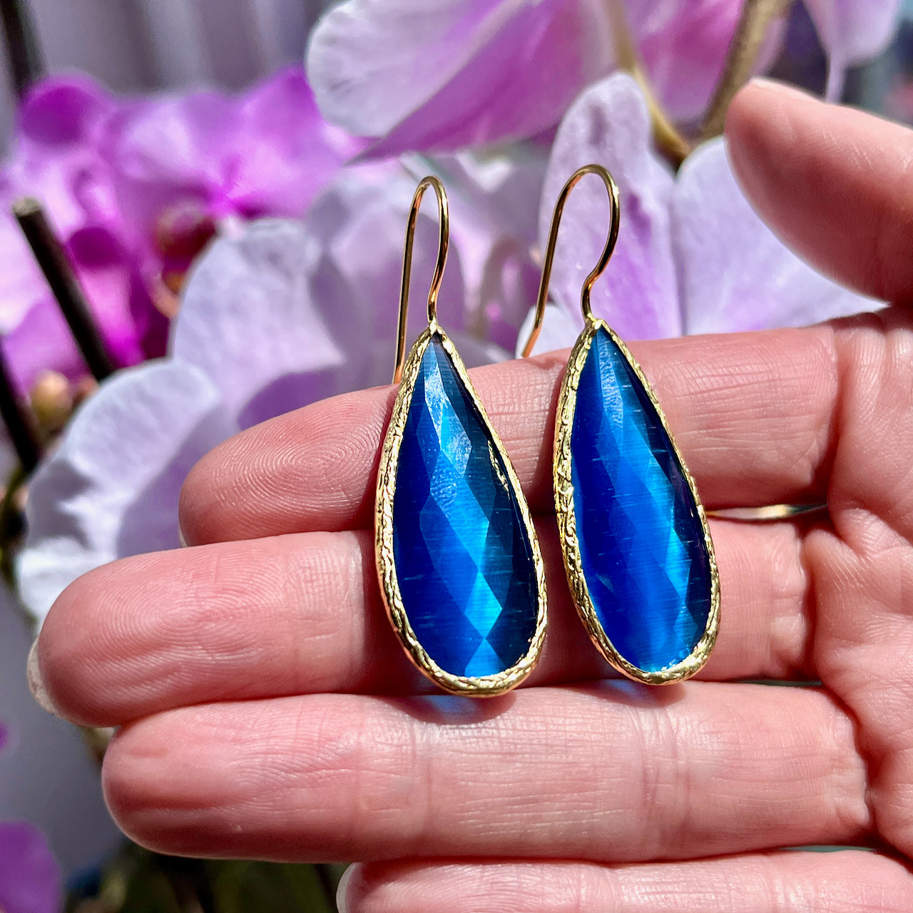 Boucles d’oreilles "DELHI" pierre naturelle Agate bleue dorées or fin