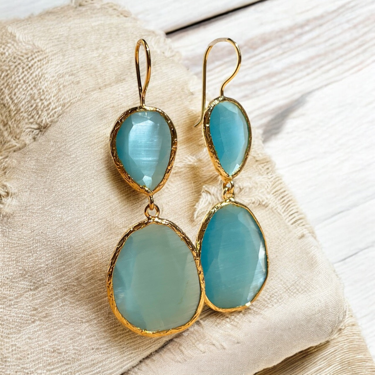Boucles d'oreilles  "BRASILIA" dorées or fin pierre d’ Agate bleue - verte