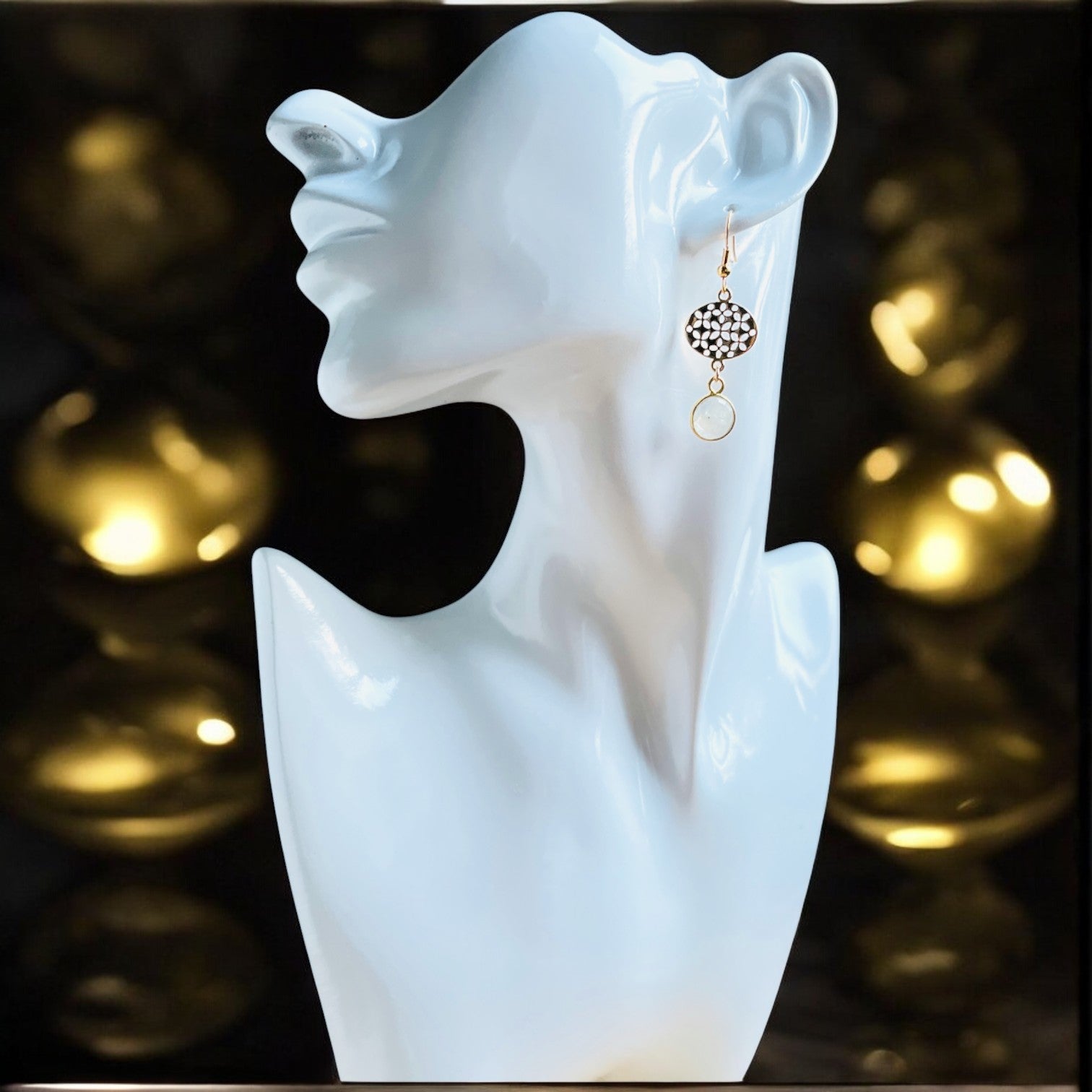 Boucles d’oreilles "MADELINE" dorées or fin en Pierre de lune
