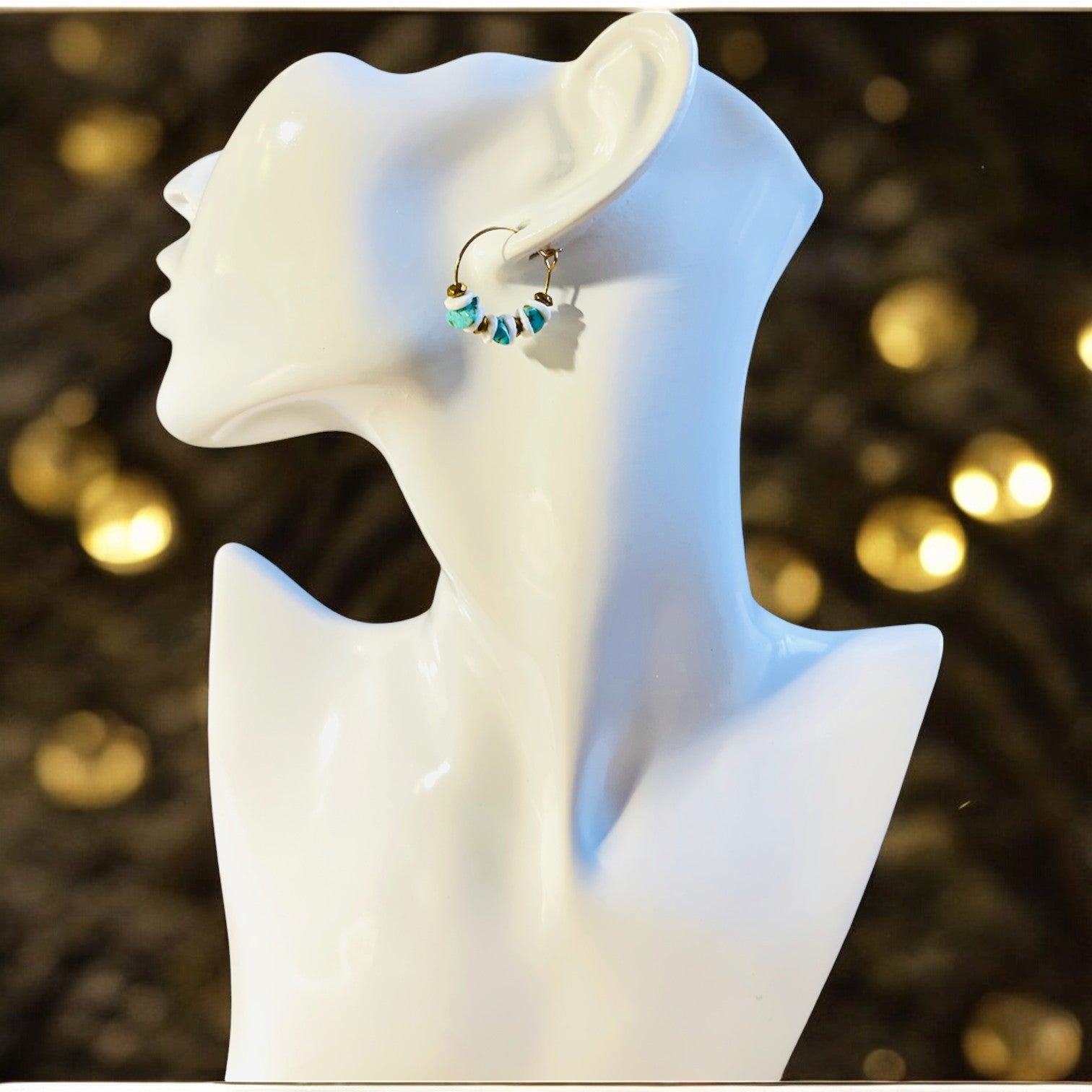 Boucles d'oreilles "MONIQUE" Turquoise Coquillage et Hématite acier doré