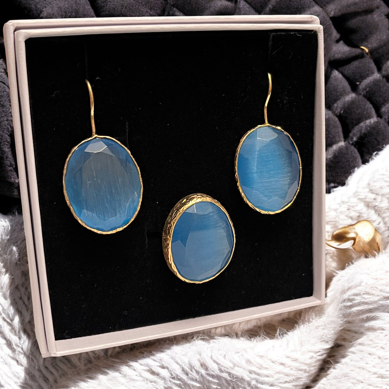 Parure « SOLYGE » dorée or fin en agate bleue