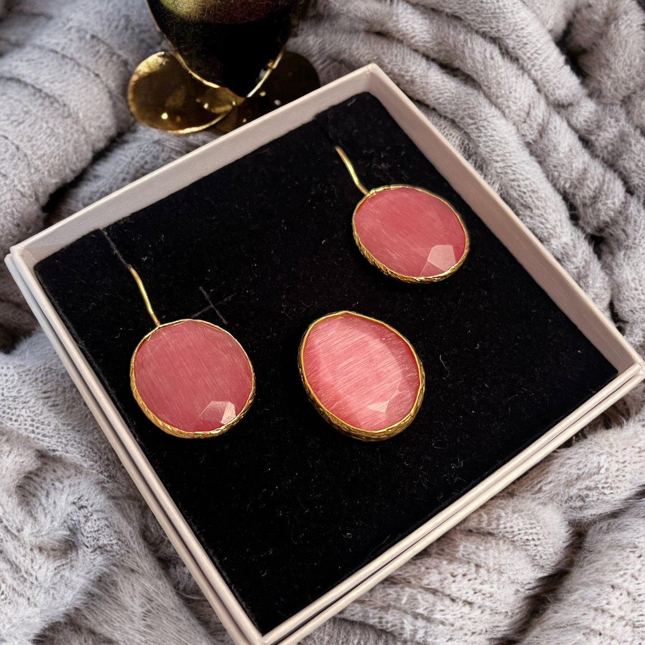 Parure « NYMELIS » dorée or fin en agate rose