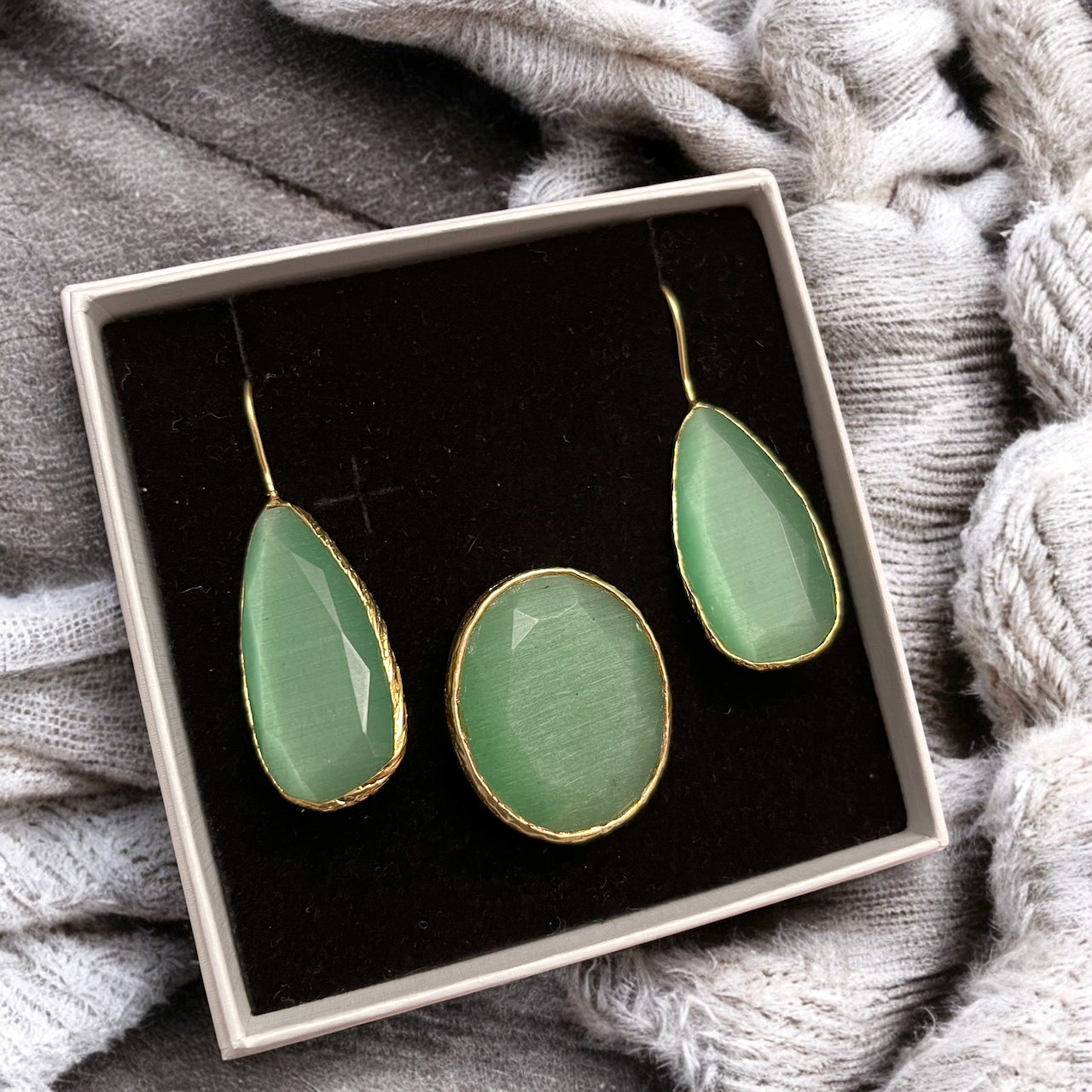 Parure « VELYOR » dorée or fin en agate verte