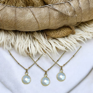 Pendentif "CATERINA" doré or fin en Pierre de lune