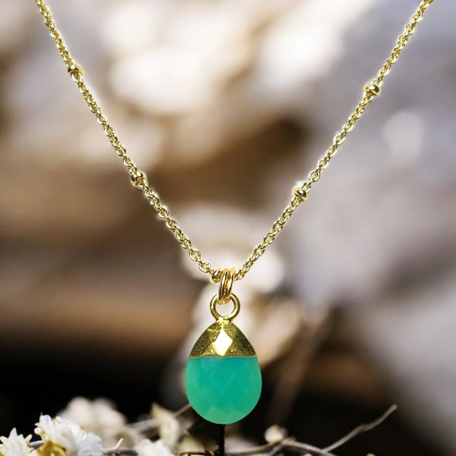 Pendentif "MARIANNE" doré or fin pierre Calcédoine verte