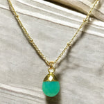 Pendentif "MARIANNE" doré or fin pierre Calcédoine verte