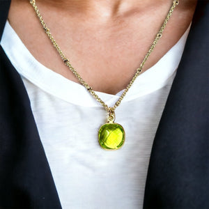 Pendentif "VALERIA" doré or fin pierre de Péridot