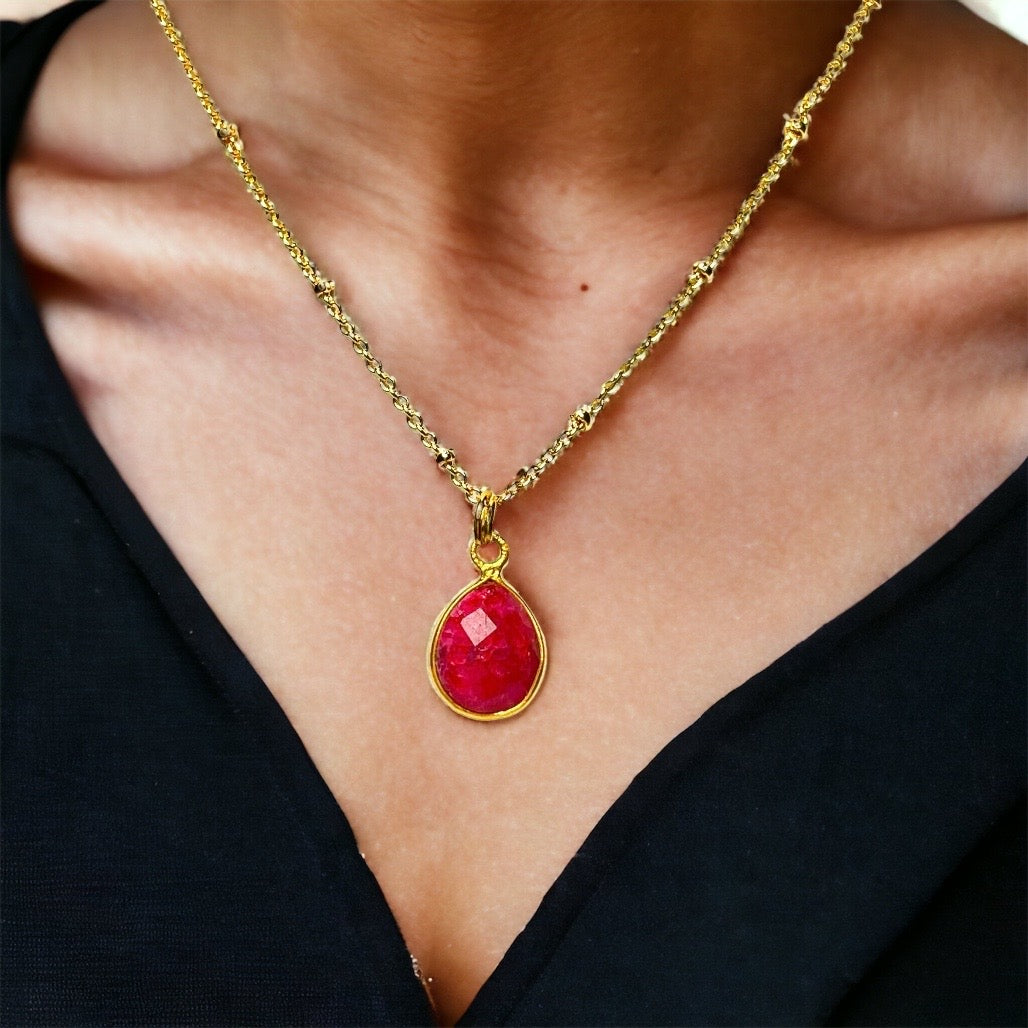 Pendentif rubis et diamants or blanc - Pendentif occasion Pendentif rubis et diamants or blanc - Pendentif occasion