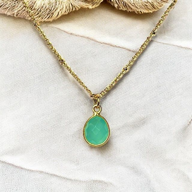 Pendentif "EMILIA" doré or fin pierre Calcédoine bleue