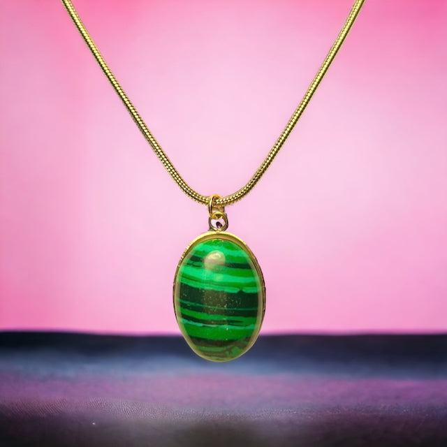 Pendentif "GENEVIÈVE" en pierre de Malachite