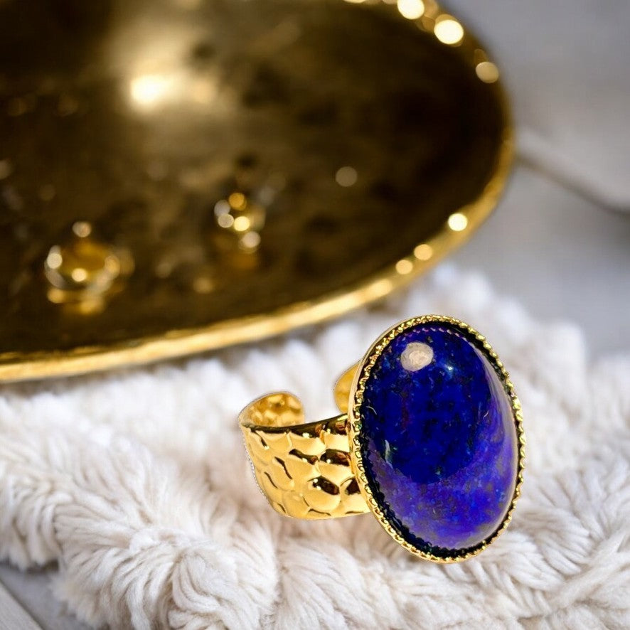 Bague "LILOU" dorée or fin en pierre de Lapis Lazuli