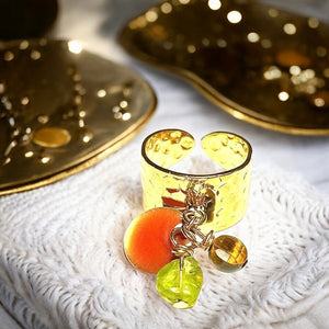 Bague "LINA" dorée or fin en Oeil de Tigre et Péridot avec sequin émaillé
