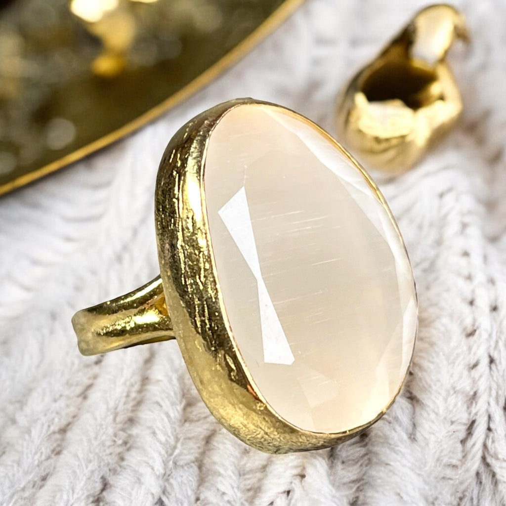 Bague "ZOELIE" pierre naturelle agate blanche dorée or fin
