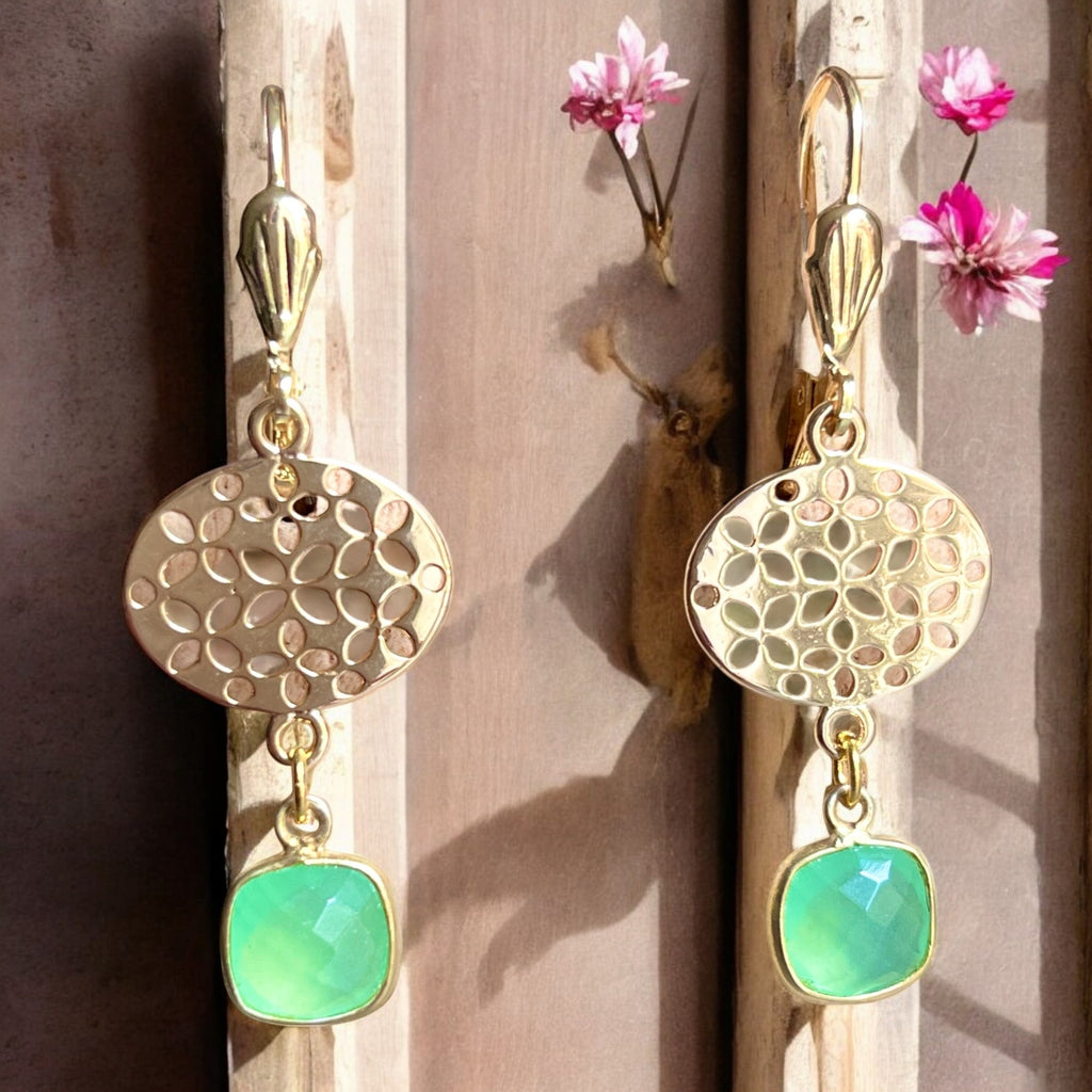 Boucles d’oreilles "FLORIANA" dorées or fin Calcédoine