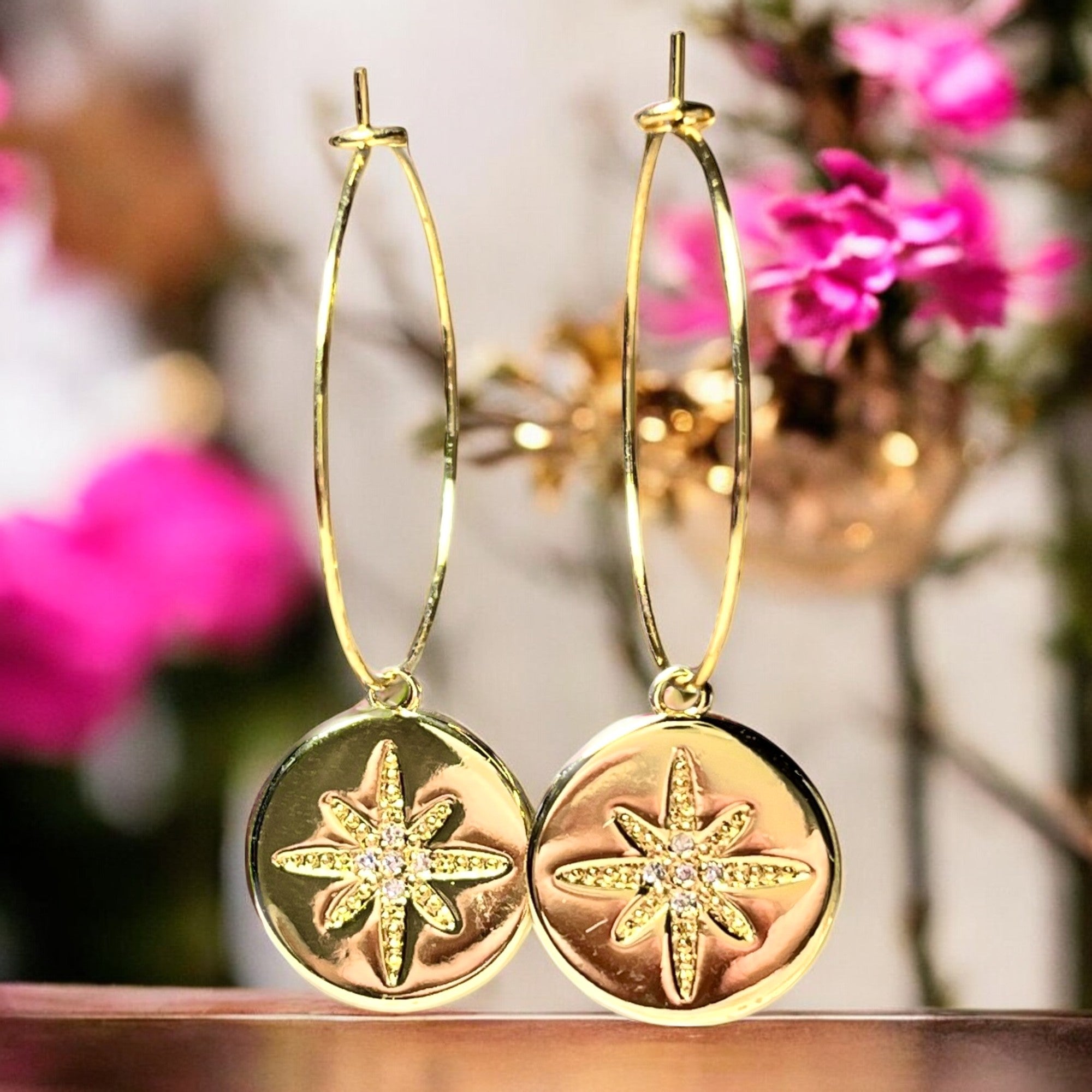 Boucles d'oreilles "SUZANNE" créoles charm doré or fin et zirconiums