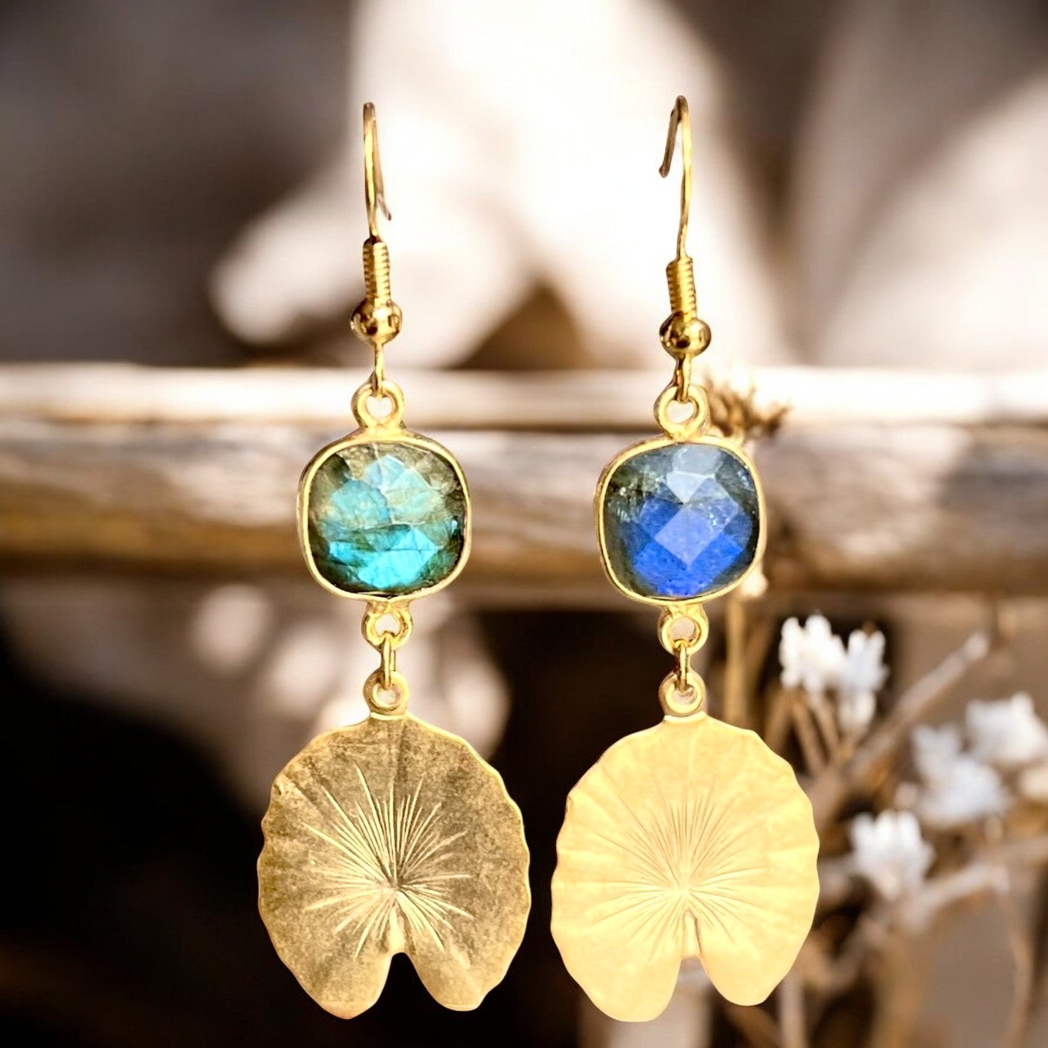 Boucles d’oreilles "SLOANE" dorées or fin Labradorite