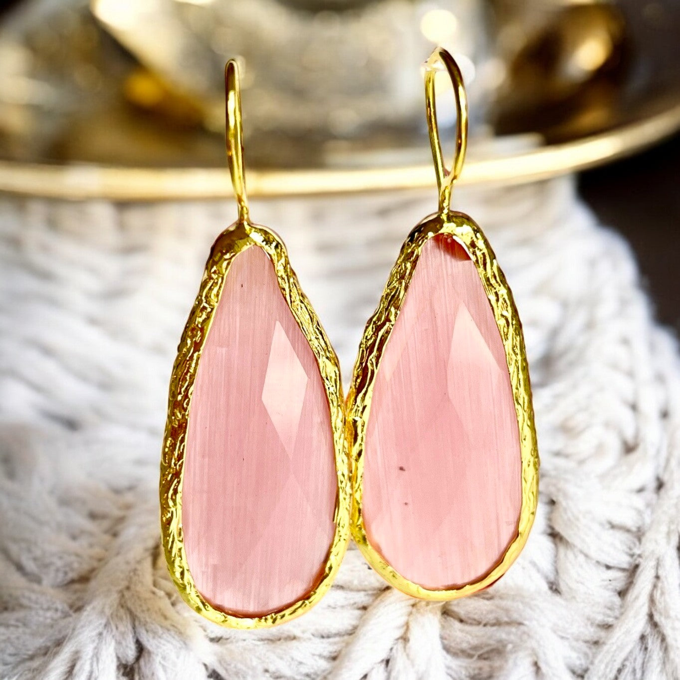 Boucles d’oreilles "TAHITI" pierre naturelle Agate rose dorées or fin - longues
