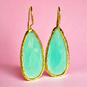 Boucles d’oreilles "BALI" pierre naturelle Agate vert amande dorées or fin - longues