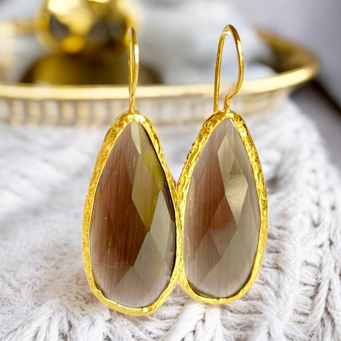 Boucles d’oreilles "ARLINGTON" pierre naturelle Agate noire dorées or fin - longues