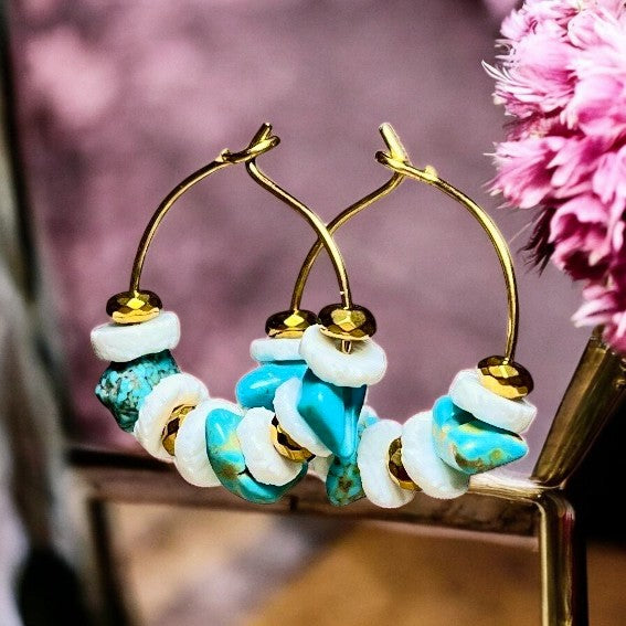 Boucles d'oreilles "MONIQUE" Turquoise Coquillage et Hématite acier doré