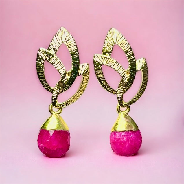 Boucles d’oreilles "PENELOPE" dorées or fin de Rubis brut