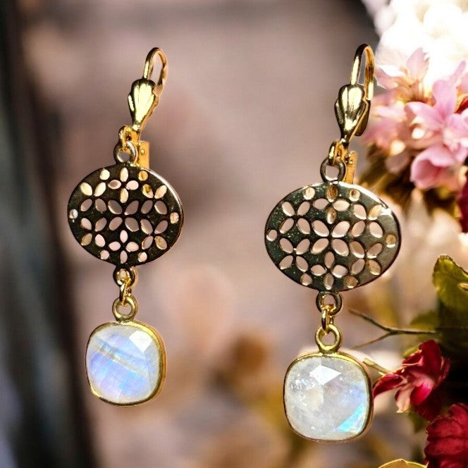 Boucles d’oreilles "IVY" dorées or fin en Pierre de Lune