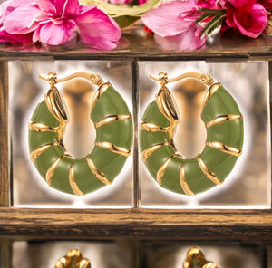 Boucles d'oreilles "MILADY" en acier inoxydable doré émail kaki