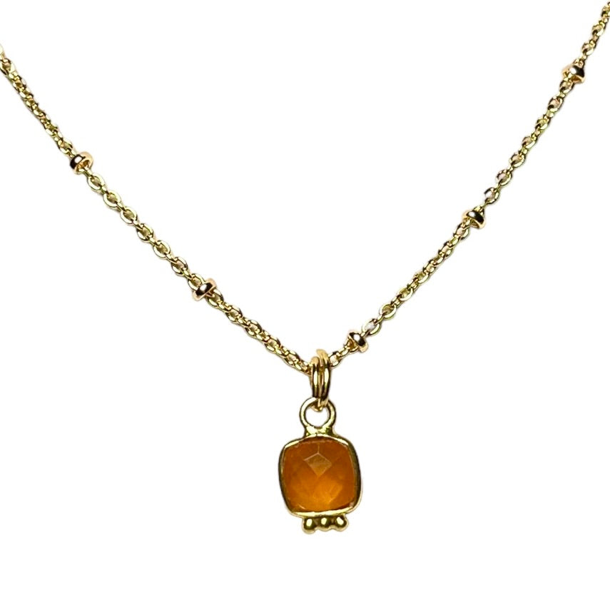 Pendentif "GIOVANNA" doré or fin pierre Calcédoine orange