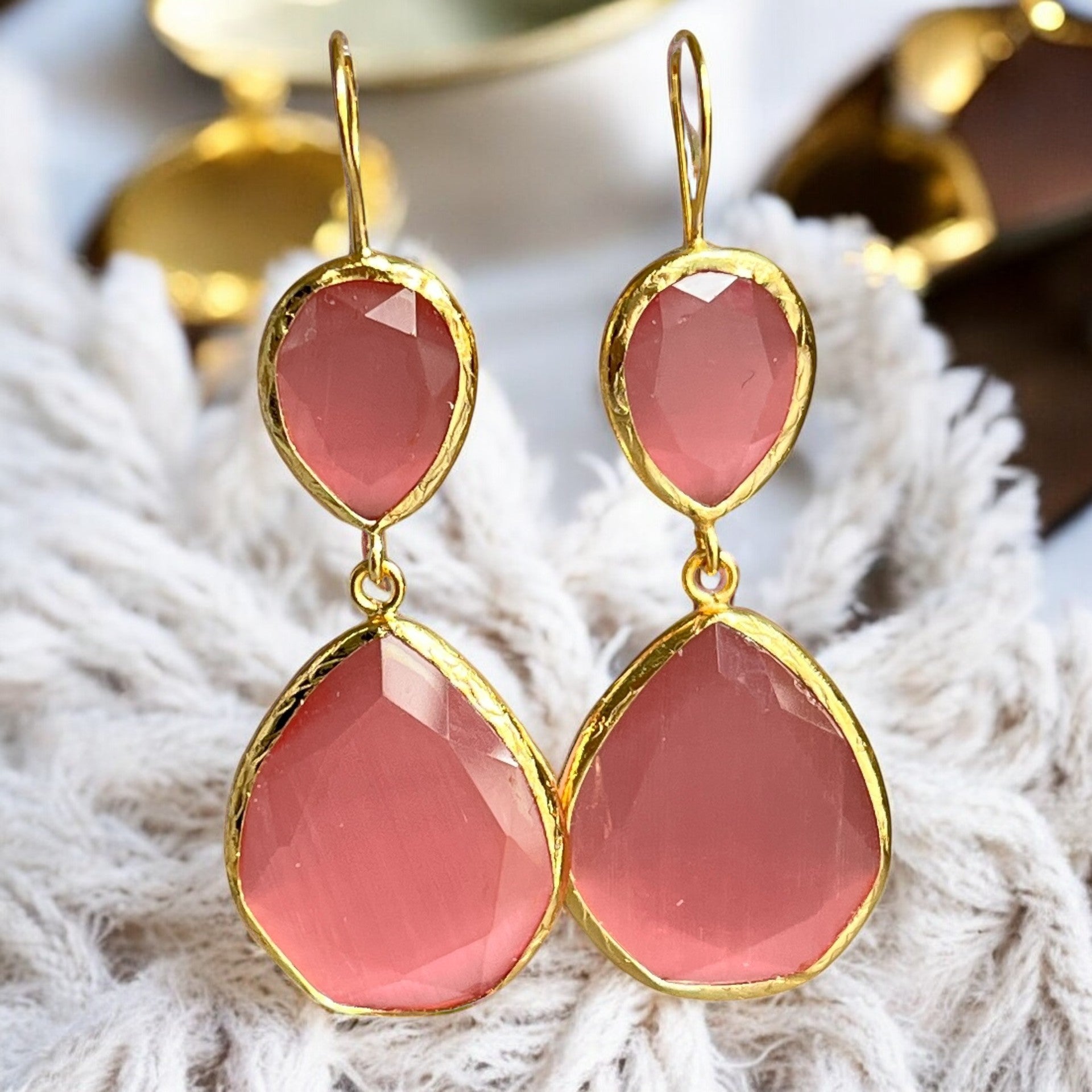 Boucles d'oreilles  "LIORA" dorées or fin pierre d’ Agate rose