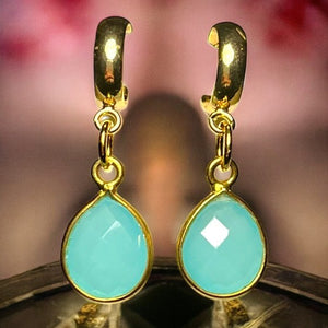 Boucles d’oreilles "FLORENCE" dorées or fin Calcédoine bleue