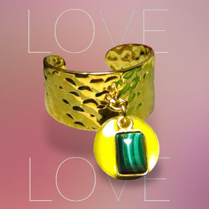 Bague "MARGAUX" dorée or fin en pierre de malachite et sequin émaillé