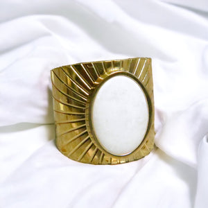 Bague "MADELEINE" adaptable avec Agate blanche