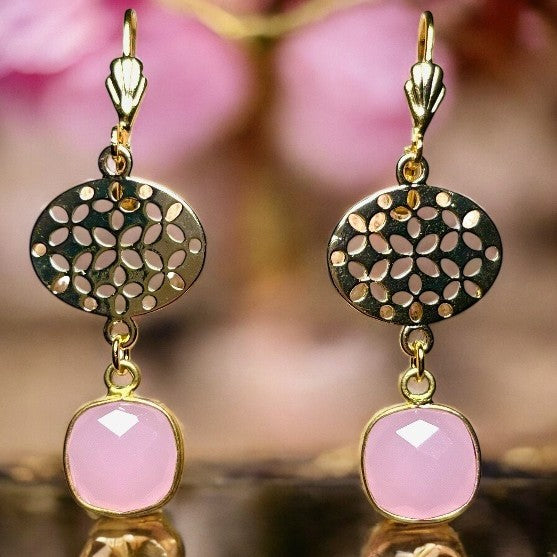 Boucles d’oreilles "ADDISON" dorées or fin en Calcédoine rose