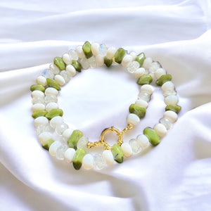 Collier "SERENITE" - Pierre de lune Opale blanche et Jaspe canadien - doré or fin