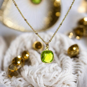 Pendentif "VALERIA" doré or fin pierre de Péridot