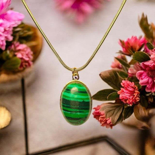 Pendentif "GENEVIÈVE" en pierre de Malachite