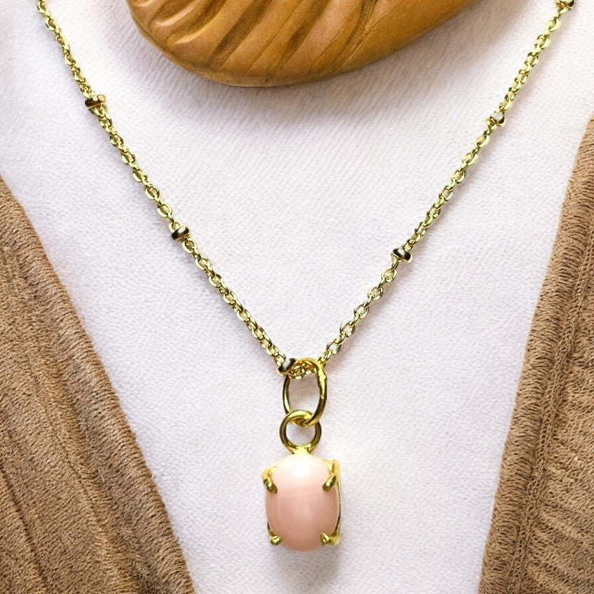 Pendentif "MANUELA" doré or fin pierre d’ Opale rose