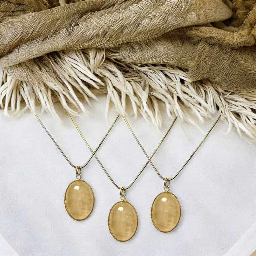 Pendentif "CORINNE" en pierre de Quartz Rose